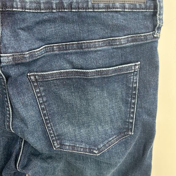 Calvin Klein Women's Slim boyfriend Medium Wash Jeans Size 8 - Picture 9 of 12